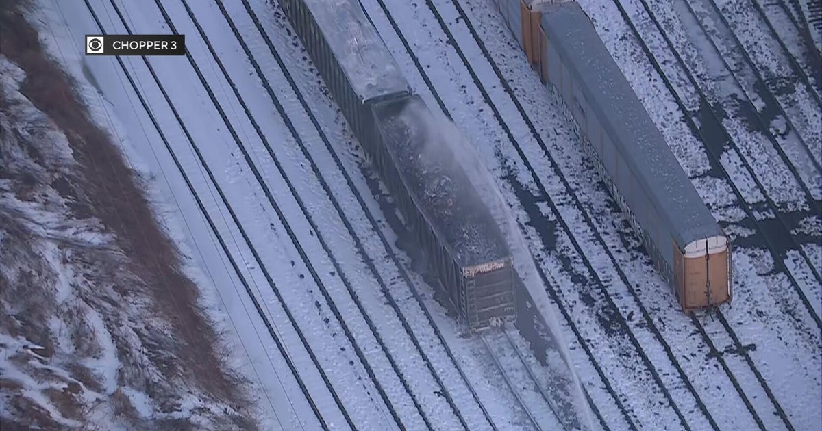 Falls Bridge, Kelly Drive closed in Philadelphia as crews respond to train fire scene