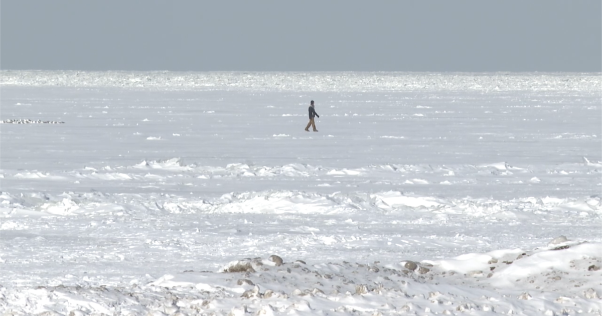 People urged to admire Lake Erie's frozen water from a distance, not underfoot