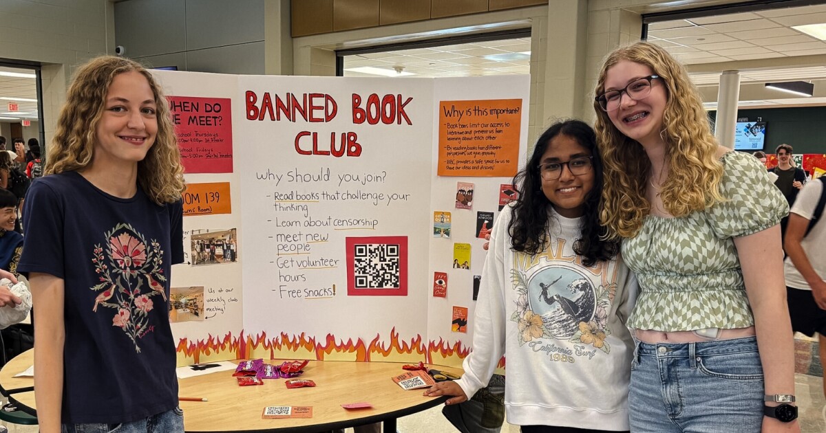 Iowa teens start Banned Book Club at their school