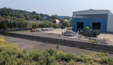 Hazelwood residents want space between homes, garbage center