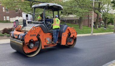 Pittsburgh's poor neighborhoods have more dark surfaces, higher temperatures