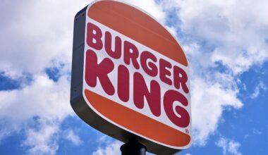 Burger King tests AI headsets that will know if employees say 'welcome' and 'thank you'