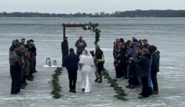 Couple gets married on Lake Erie ice thanks to massive freeze