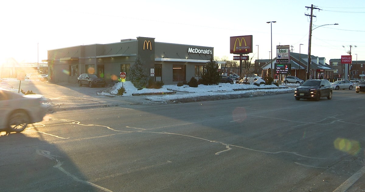 Man run over while lying in Philadelphia McDonald's drive-thru lane: police