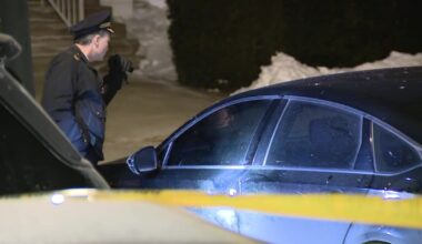 Off-duty sheriff's officer, son shoot suspected car thief outside home in Philadelphia