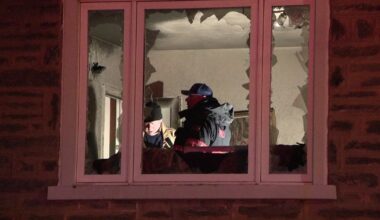 Man dies in overnight house fire in Philadelphia