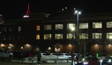 Pittsburgh Post-Gazette signs taken down from North Shore office
