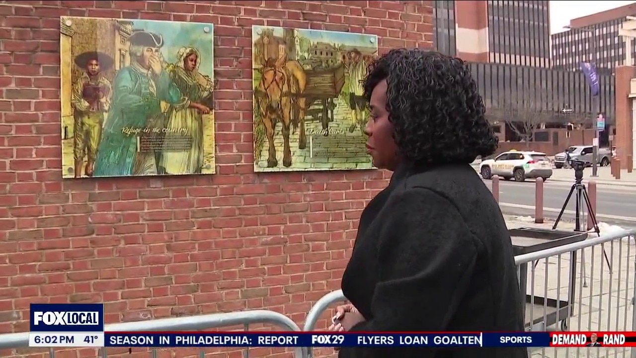 Slavery exhibit panels restored: Mayor Parker, local leaders and visitors react