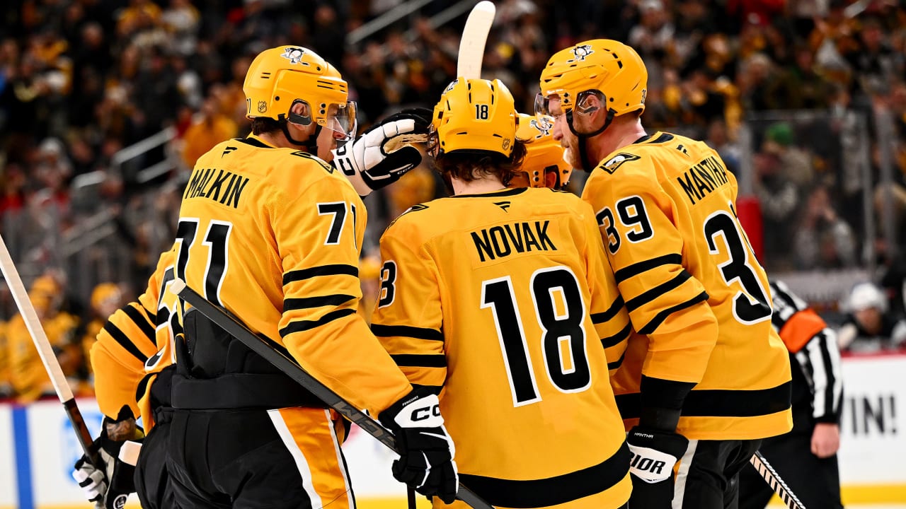 Penguins score 3 in 3rd, defeat Devils in 1st game without Crosby