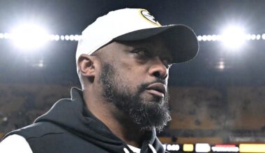 Pittsburgh Steelers head coach Mike Tomlin