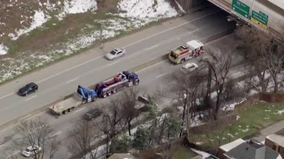 Parkway East crash near Squirrel Hill Tunnel causes backups
