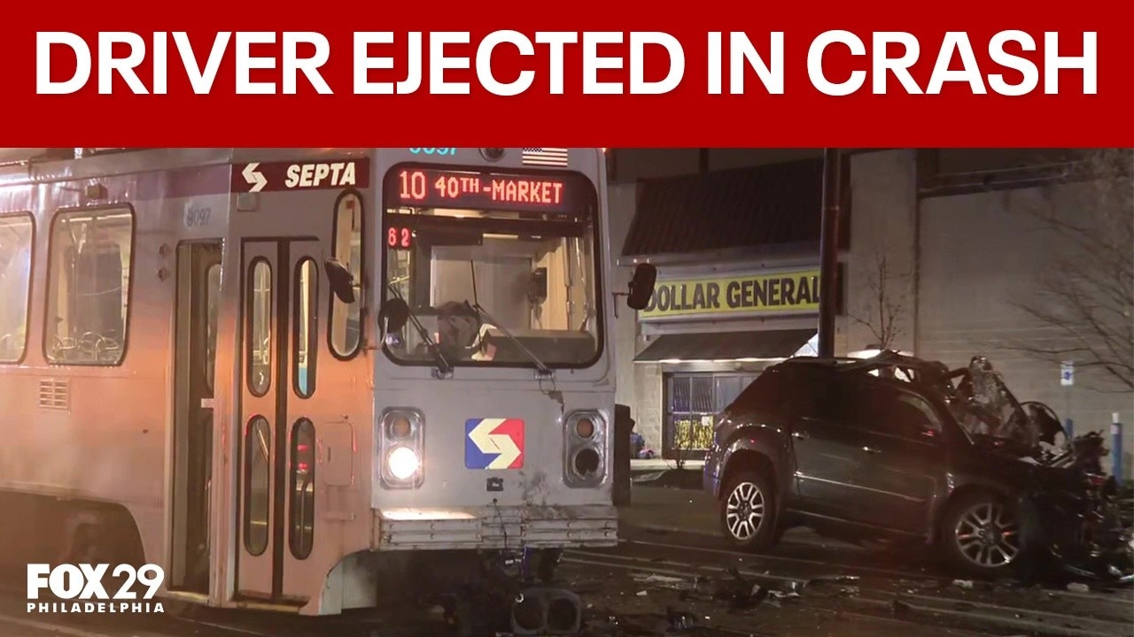 Driver ejected in deadly head-on crash with SEPTA trolley overnight: police