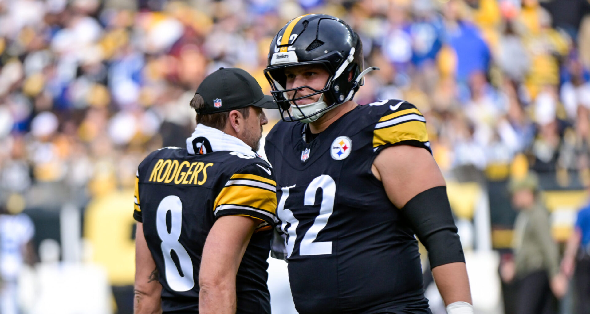 Steelers Re-Sign Versatile Veteran Offensive Lineman