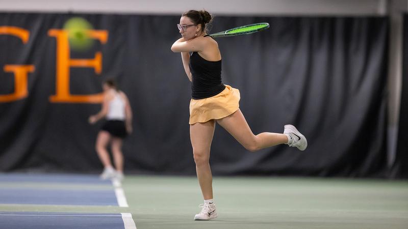 Women's Tennis Sweeps Scranton - Kalamazoo College