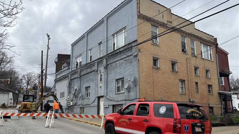 Roof collapses in Springdale, Pennsylvania