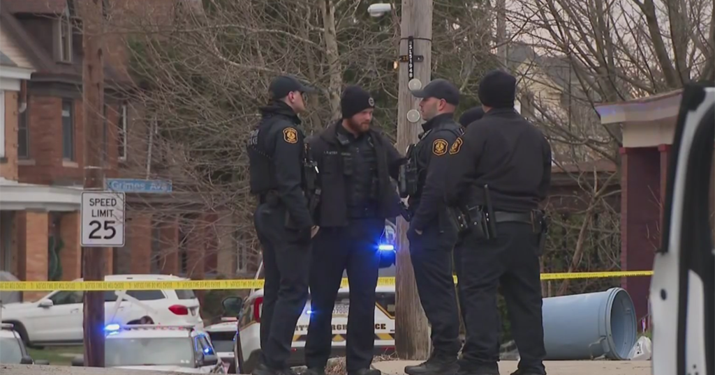 Pittsburgh Police investigating shootings in Knoxville and Perry South