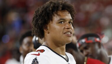 Eagles Sign Former 1st Round Pick Joe Tryon-Shoyinka