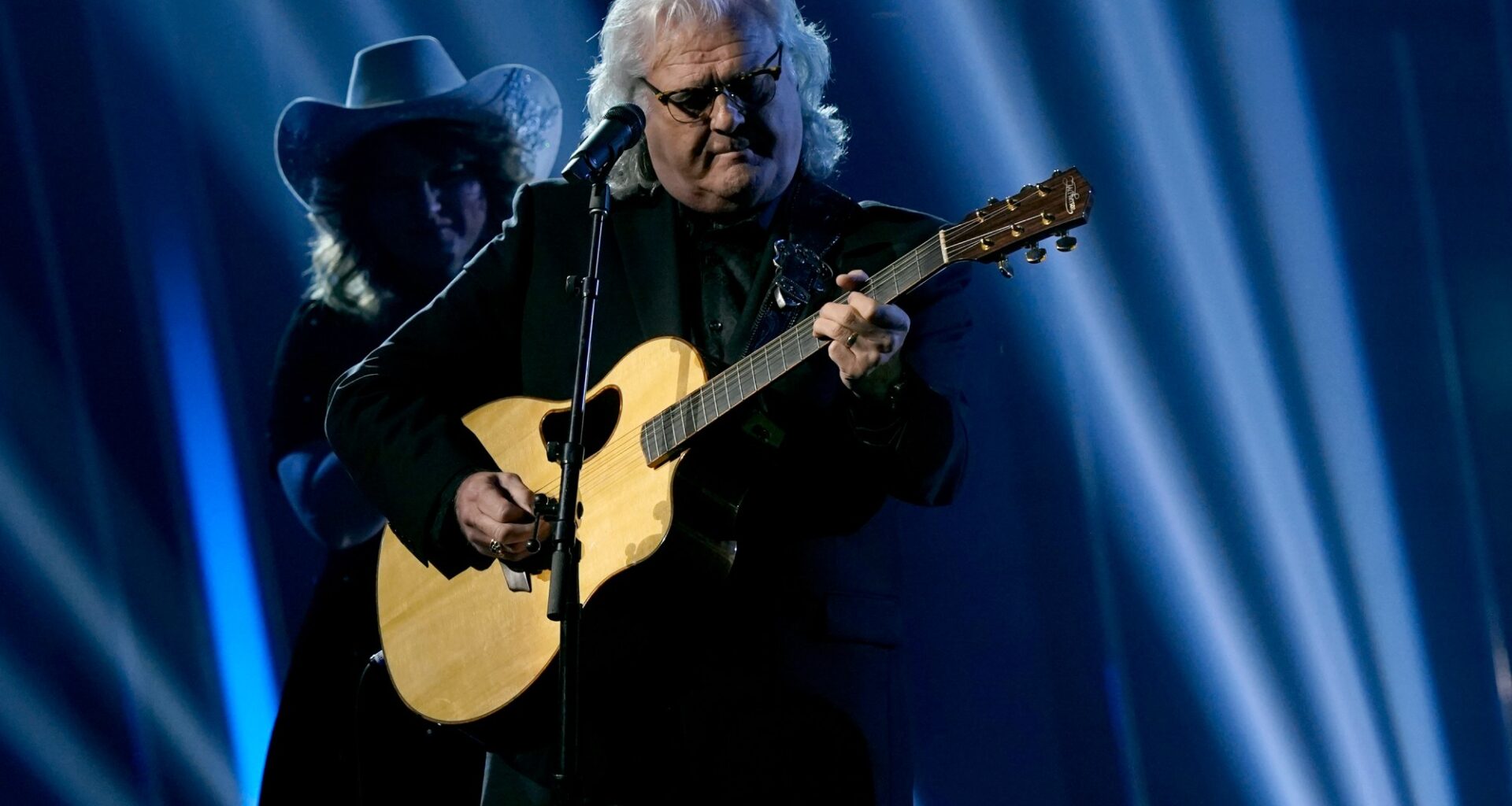 Veteran rock stars top the bill on holiday weekend