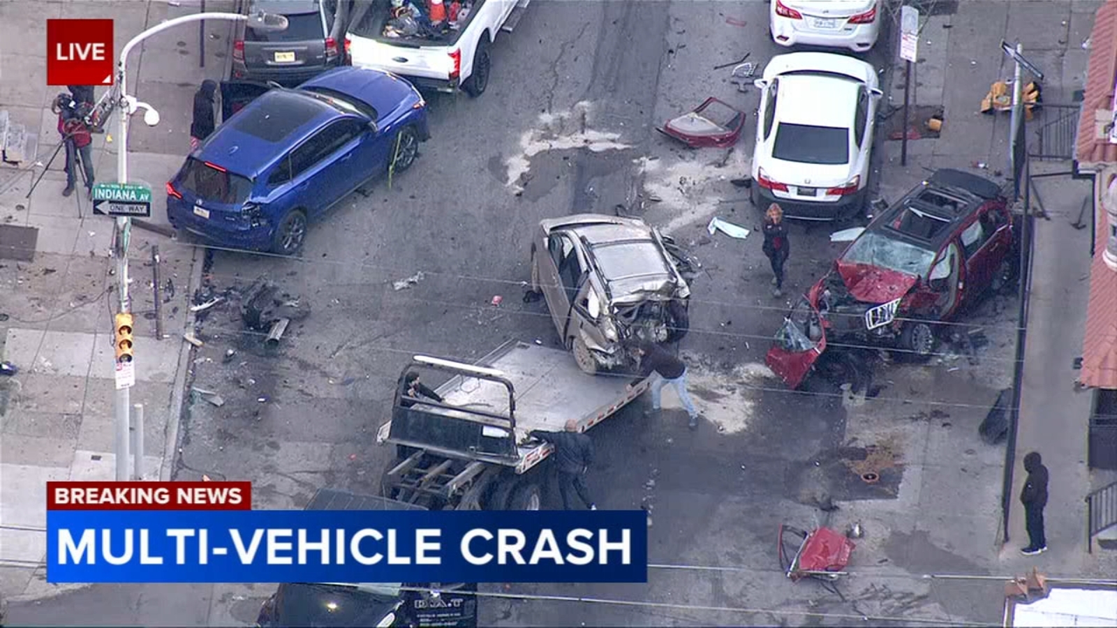 2 people seriously hurt in multi-vehicle crash in North Philadelphia