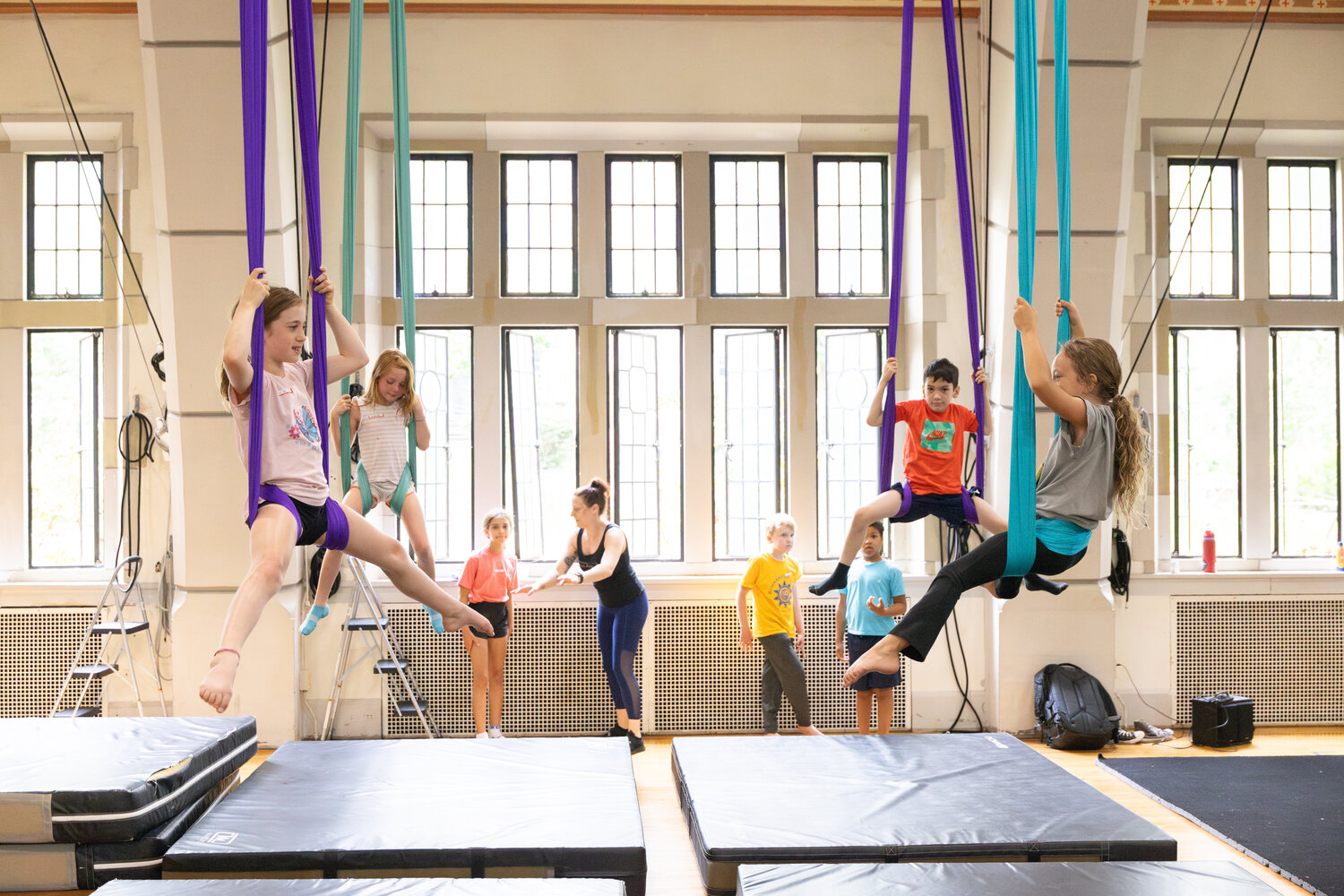 With school out for spring break, kids can hop into high-flying fun later this month at the Philadelphia School of Circus Arts&rsquo; Kid&rsquo;s Day Off Circus Camp.