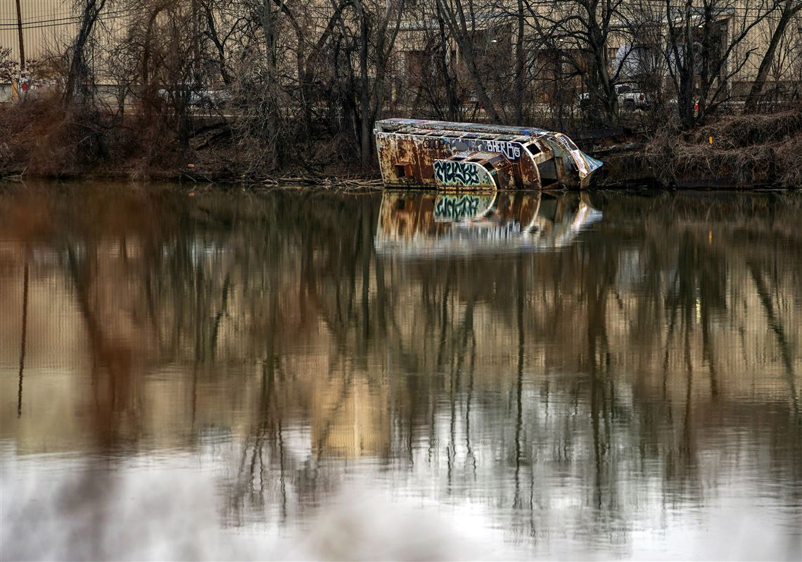 How Pennsylvania's Act 28 is tackling abandoned boats on Pittsburgh rivers