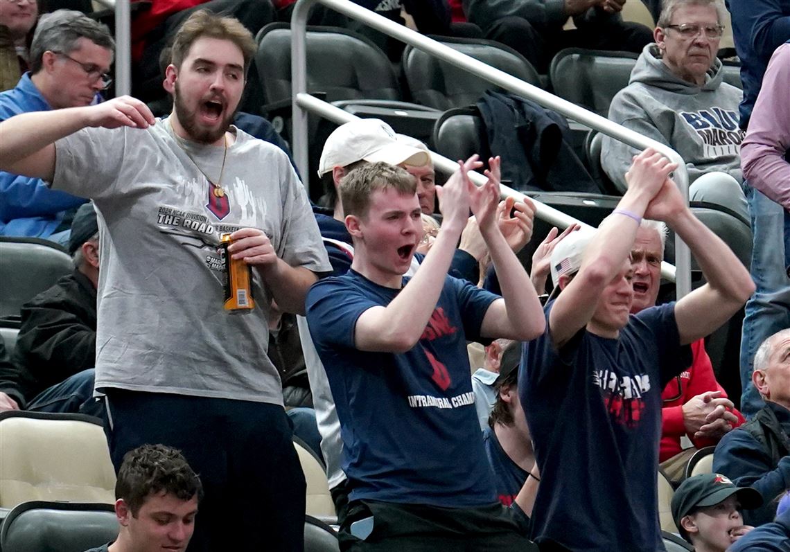 A home-court feel: Pittsburgh rallies behind Duquesne in Atlantic 10 Conference tournament