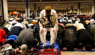 Eid al-Fitr: Thousands celebrate end of Ramadan in Downtown Pittsburgh