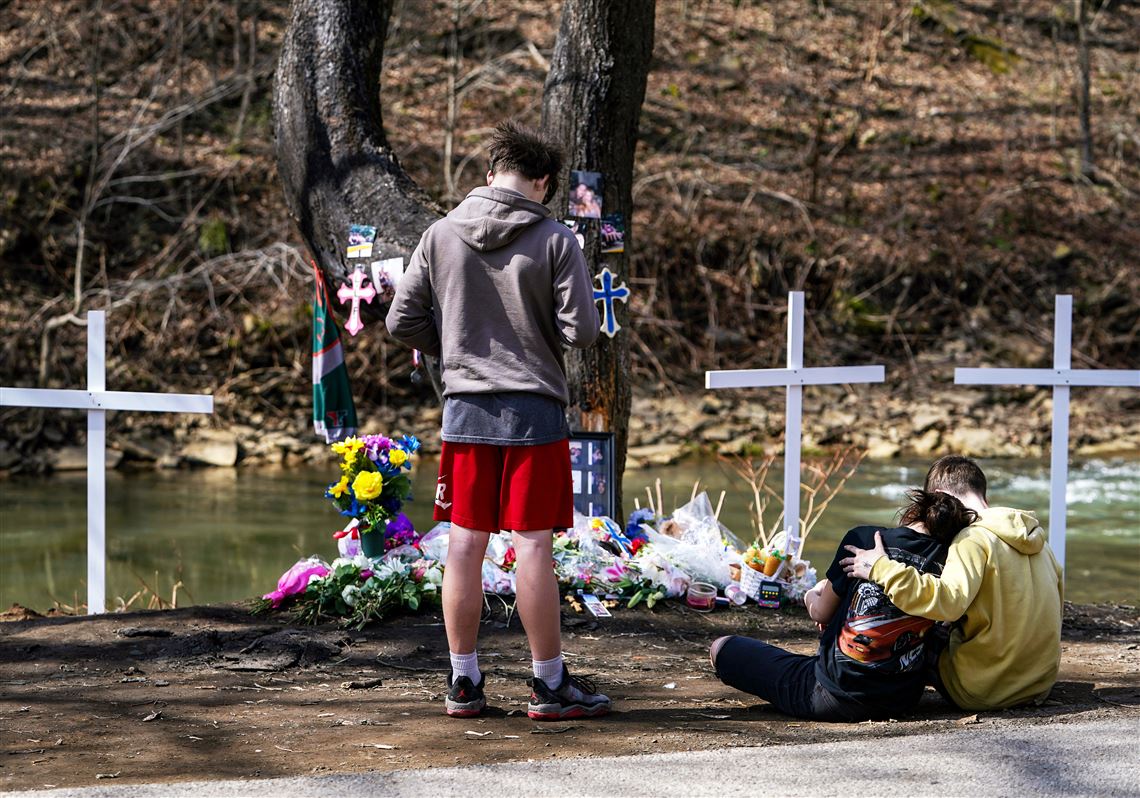 Coroner IDs 4 teens killed in fiery Westmoreland County crash