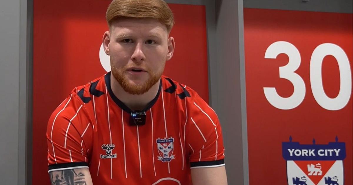 Reading FC monitoring York City striker Josh Stones