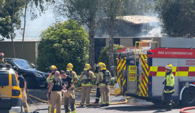 SunLive - Thick smoke over Bethlehem after house fire