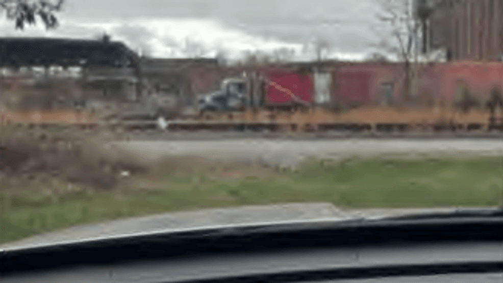 A photo submitted by DEP inspector Kalen Boyer in his inspection report. He captioned the photo, "Roll off truck entering the Site with roll off container containing scrap metal."