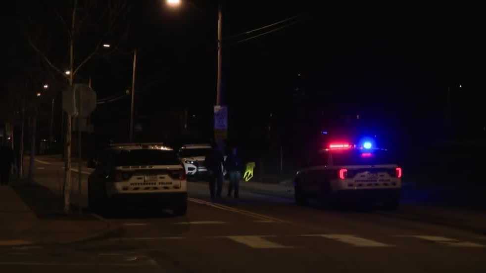 Man shot in neck taken to hospital in Pittsburgh
