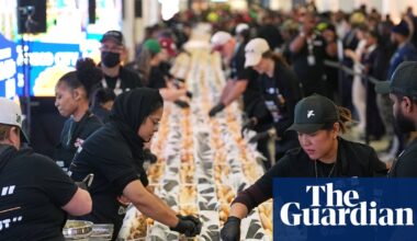 Philadelphia airport sets world record for longest line of cheesesteaks | Philadelphia