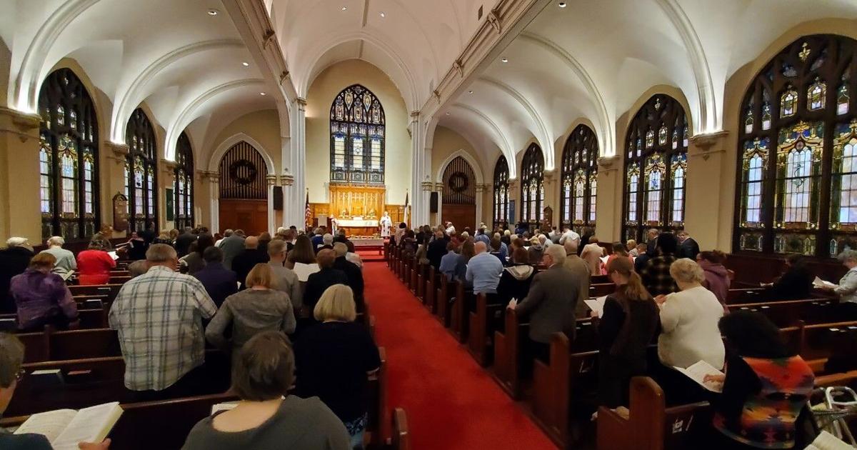Century-old Allentown church holds final service | Lehigh Valley Regional News