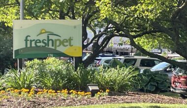 Freshpet tweaks advertising following complaint from competitor, according to BBB | Bethlehem Area