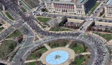 The turnout in Philadelphia says everything. People are tired of an economy that works for the wealthy and leaves workers scrambling. This is what solidarity looks like. #NoKings - facebook.com