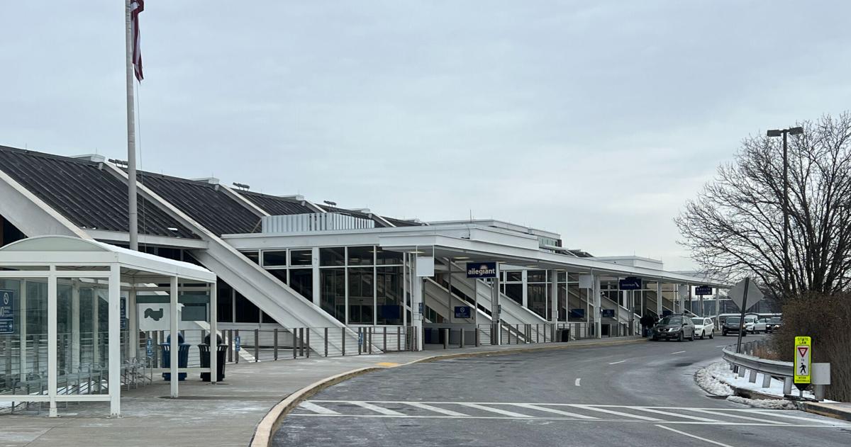United expanding service from LVIA to Chicago | Lehigh Valley Regional News