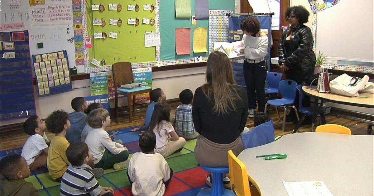 Middle, high school students read books to elementary students during "Read Across America" week | Allentown Area