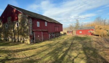 Historic 1770s barn at risk as landowner considers multiple sales, including data center proposal | Allentown Area