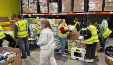 Giant donates 200 hams to Helping Harvest Food Bank in Reading | Reading Area