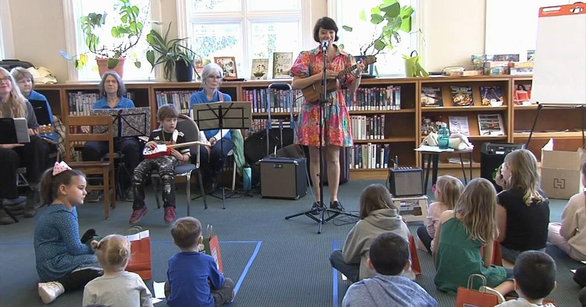 Kate Micucci reads book "The Monster and Puppet Show" in Nazareth library visit | Nazareth Area