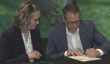 Erie Zoo and Erie Events Sign Partnership Agreement and Look to the Future | News