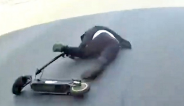 Cops’ slow-speed chase to catch alleged drug dealer on e-scooter | National