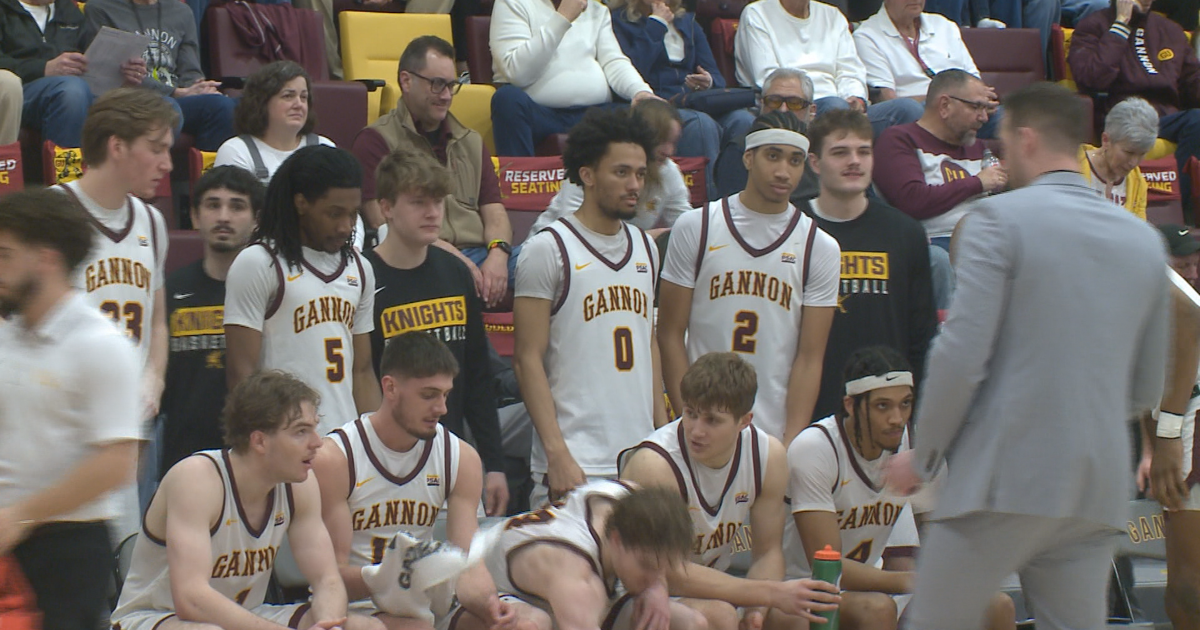 Fan Bus Headed to National Championship Alongside Gannon | News