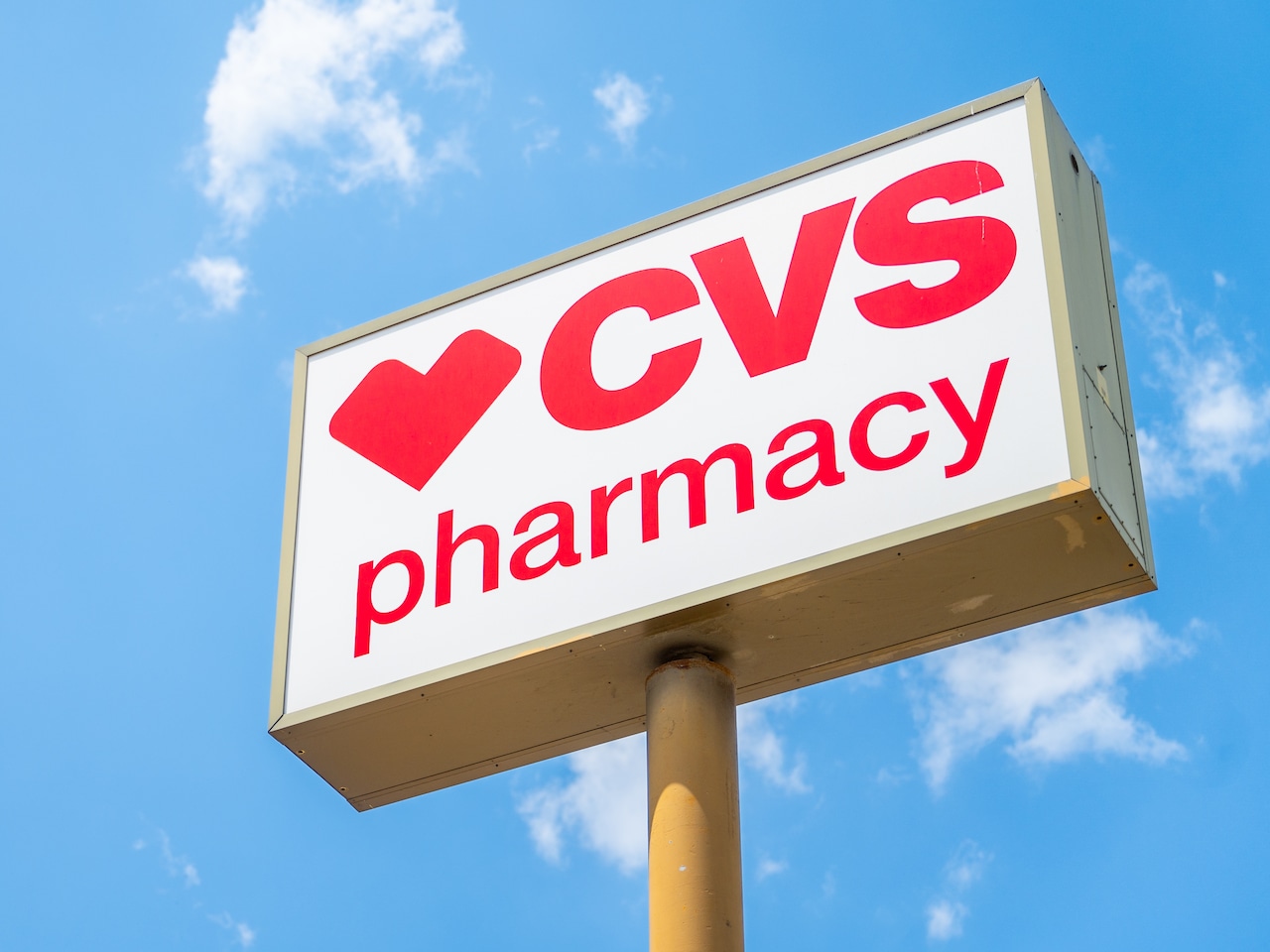 Drug plan middlemen face new oversight push as Pa. pharmacies close