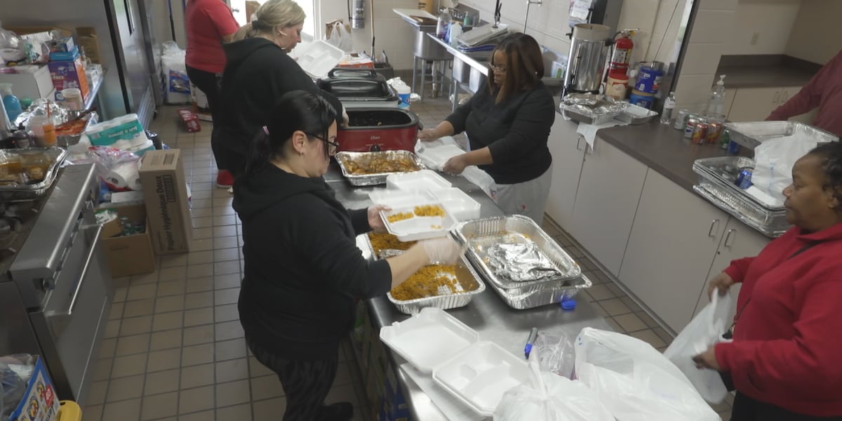 Lorain union holds fundraiser after 2 teen girls die in car pulled out of Lake Erie