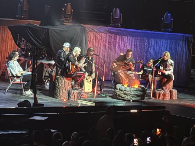 Review: Three Days Grace were a hard rock riot at PPG Paints Arena