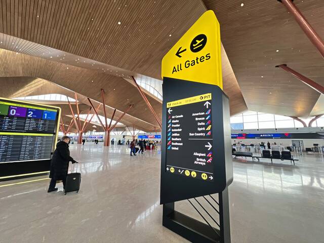 Driverless shuttle proposed to replace parking lot buses at Pittsburgh International Airport