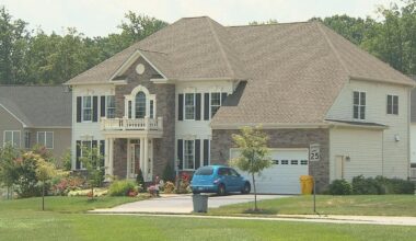 Mortgage rates are dropping. Is now the time to refinance and save?