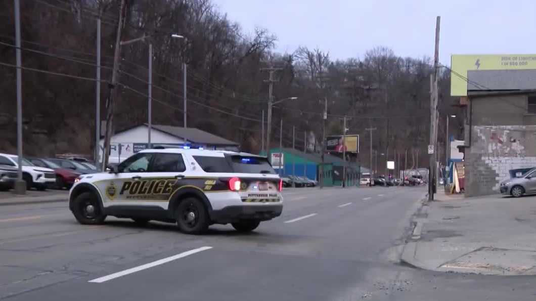 West Liberty Avenue closed after crash in Pittsburgh